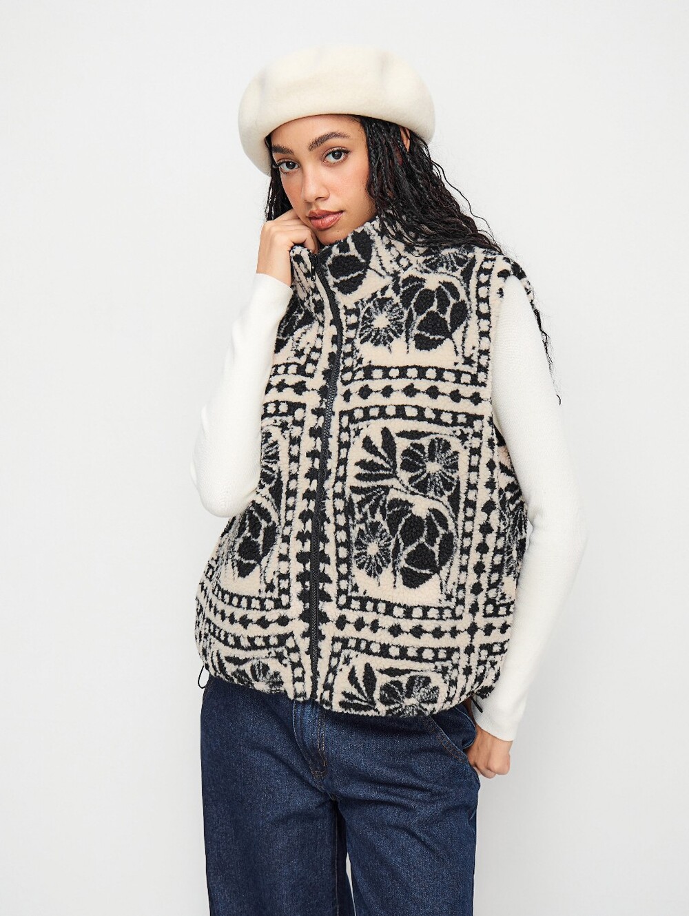 ​Cider Black & Beige Floral Sherpa Fleece Zip Up Vest NWT Size 1XL